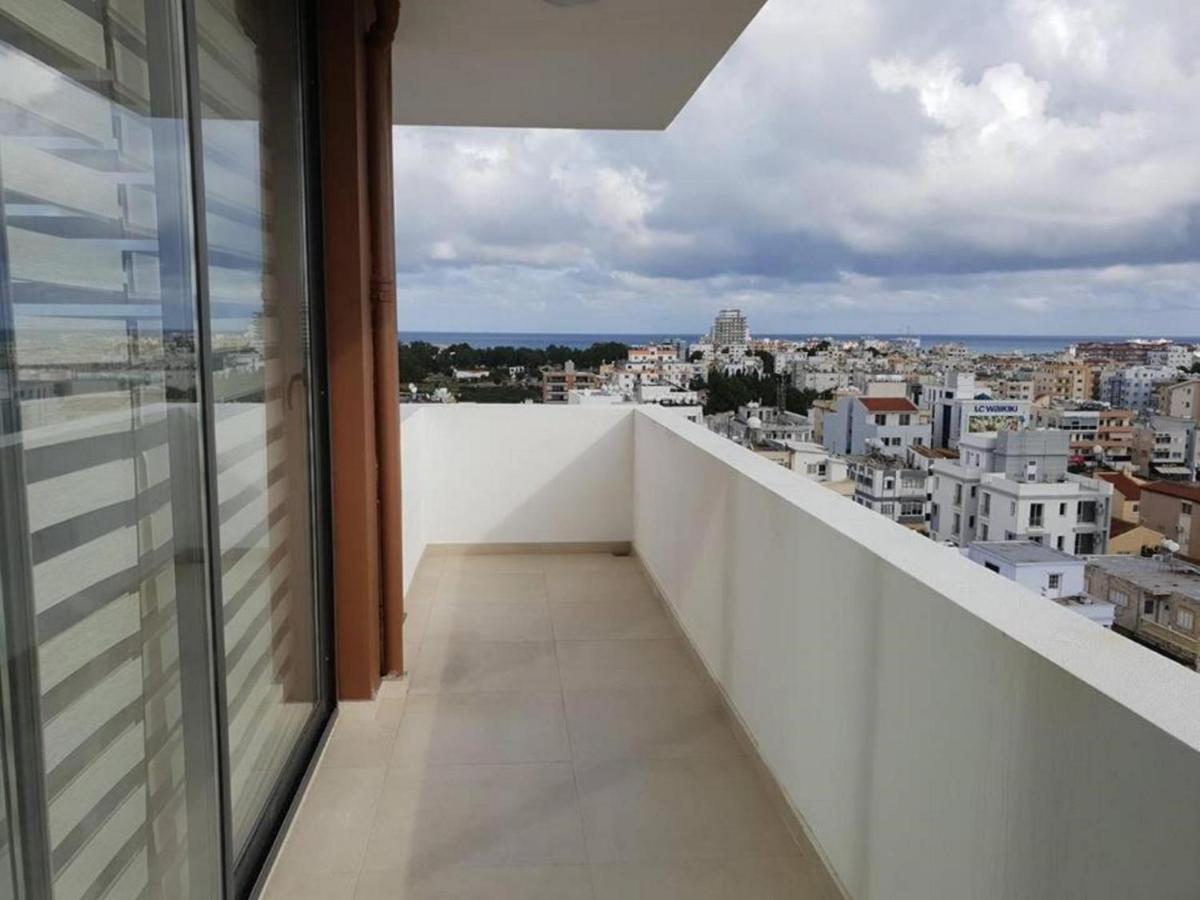 Uptown Holiday App & Pool Daily Rental Contactless Check In & Check Out Famagusta  Exterior photo