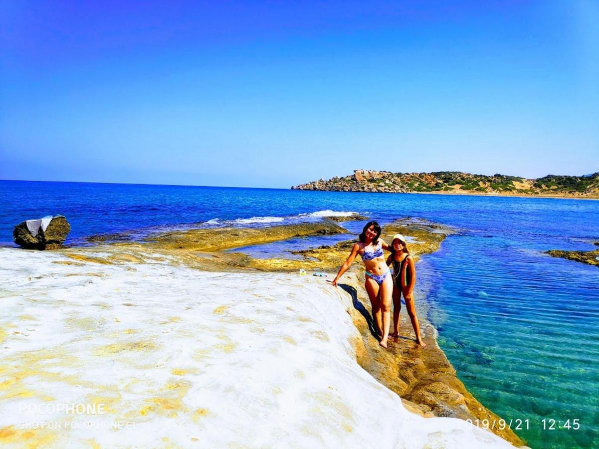 Uptown Holiday App & Pool Daily Rental Contactless Check In & Check Out Famagusta  Exterior photo