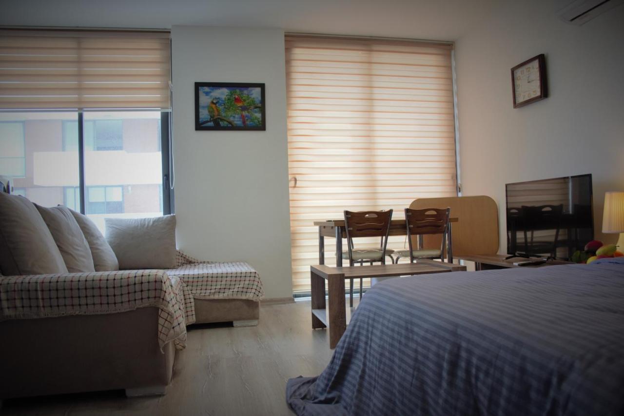 Uptown Holiday App & Pool Daily Rental Contactless Check In & Check Out Famagusta  Exterior photo
